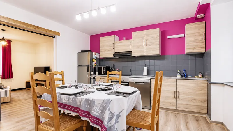 Cuisine équipée et coin repas du Ch'tit Appart
